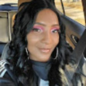 Meet your Posher, Denesha